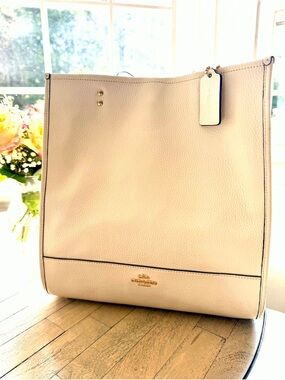 Coach 1921 Leather Tote in Light Blush Cream